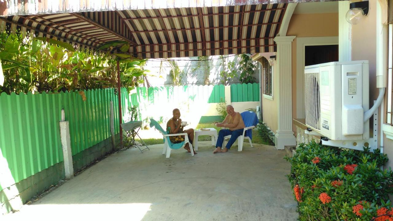 Studio With Aircon N Kitchen Bang Tao Beach  Exterior photo